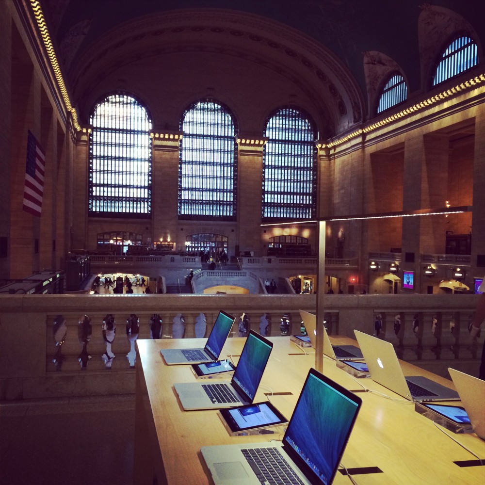 Apple Store, Grand Central — I love you.